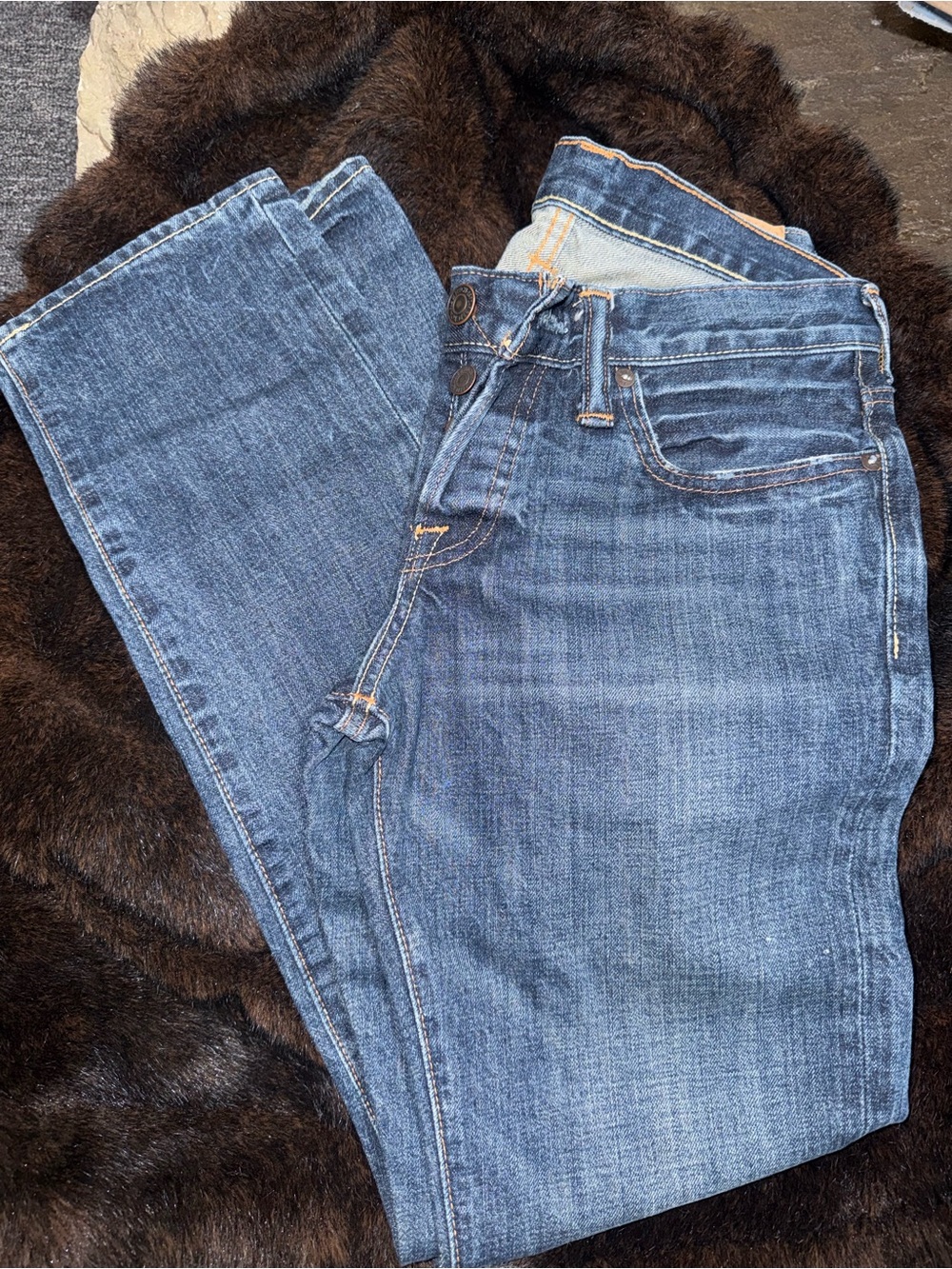 Hollister Men's Bootcut Jeans in Medium Blue Wash